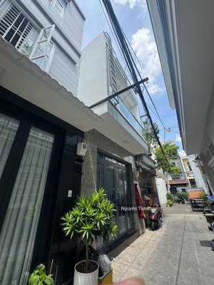 bán gấp nhà vườn lài, tân phú , giá 4.9 tỷ , hẽm 4m 2 tầng