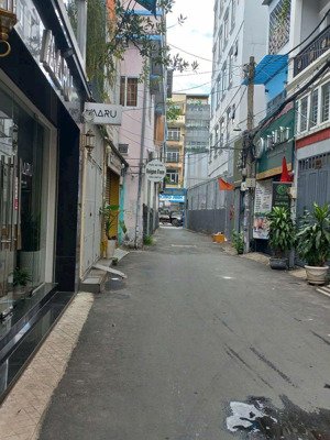 nguyển xí bình thạnh,nhà 2 mặt hxh 1 trục ôtô vào nhà sát mặt tiền 74m 4.5 x17m 4tâng 4pn chỉ 13ty