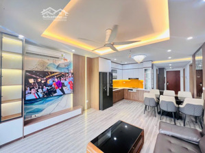 tôi bán căn hộ dream town coma 6,( hàng xóm vin smart city ) 3 ngủ - nhỉnh 5 tỷ