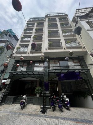 [ hoàn công đầy đủ ] mặt phố nguyễn ngọc nại 9 tầng thang máy vị trí đẹp nhất phố