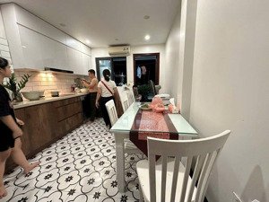 nhà hẻm nhựa 4m tô hiệu - còn mới đẹp 4 x 9 chỉ 4.3 tỷ.