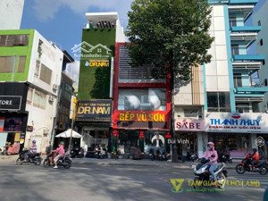 góc 2 mt đường 3 tháng 2, quận 10. dt: 7x22m(150m2), hđ thuê 125tr/tháng bán gấp 40 tỷ