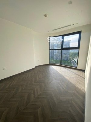 nhà trống, nội thất bàn giao cơ bản từ vinhomes - giỏ hàng cho thuê căn hộ vinhomes grand park