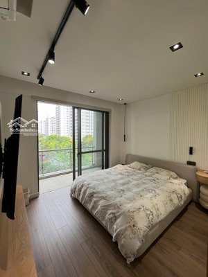 cần bán căn hộ riverpark premier giá tốt nhất chỉ 14.8 tỷ view sông và nội khu-msr kim 