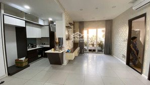 chính chủ cho thuê cc lữ gia q.11. dt 110m2 3p 2wc. nt. giá chỉ 14tr. lh 