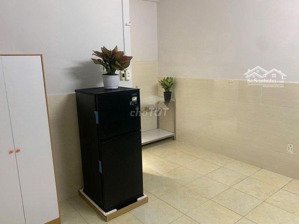 cho thuê phòng đầy đủ nội thất, 30m2 ở 205/61 trần văn đang, q3 gần bờ kè, giá mềm 4 triệu/th