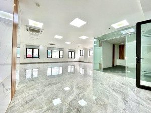 mặt bằng sàn văn phòng 120m2 nằm ngay mặt phố dịch vọng hậu - cầu giấy