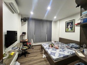 bán nhà hồng tiến, bồ đề, gần vườn hoa, ô tô nhỏ đỗ cửa, nhà dân xây kiên cố, giá nhỉnh 9 tỷ