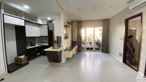 chính chủ cho thuê cc thuận việt q.11. dt 98m2 3p 2wc. nt giá chỉ 15tr. lh 