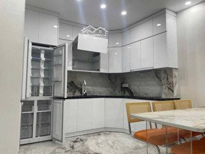 chủ gửi bán nhà hoa bằng, cầu giấy, 6 tầng thang máy, ngõ thông kinh doanh, nội thất hiện đại