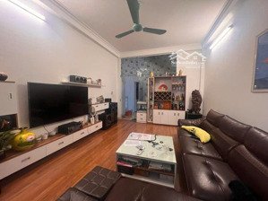 tây mỗ ôtô 7 chỗ tránh trước cửa vào nhà - ngõ thông kinh doanh - thông số vàng - tầng 1 gara ô tô!