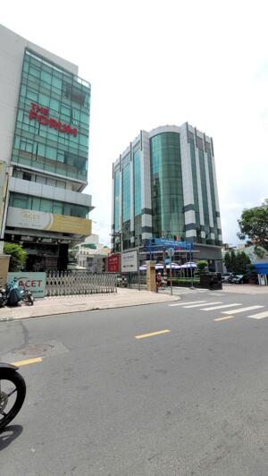 Bán khuôn đất lớn MT ngay Lê Văn Sỹ,P.3,Q.Tân Bình - DT: 1700m2(Được xây cao tầng)