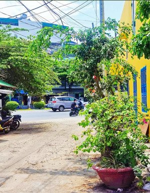 [ sát chợ vĩnh hải _ nhà 4 tầng ở và kinh doanh ổn áp ] * đi ra biển hòn chồng : 800m * giá: 7 tỷ