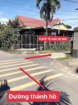 e cần tiền bán nhanh . diên phước, diên khánh . khánh hòa. cách đường thành hồ 15 mét dt. 156
