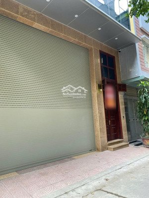 chính chủ cần cho thuê nhà riêng tại ngõ chợ khâm thiên 35m2 4 tầng, mặt ngõ kinh doanh giá 14 tr