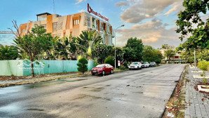 2 mặt tiền kdt an viên _ vị trí kim cương view công viên cách biển trần phú : 100m giá : 105tr/m²