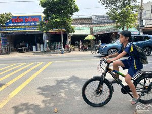 cần bán gấp mặt tiền nguyễn thị minh khai kinh doanh vạn nghề