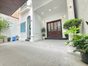 chính chủ bán nhà biệt thự 3 tầng ô tôvào ởan dươngvương, phú xá tây hồ, 81m2,mặt tiền7.6m2,12.9 tỷ