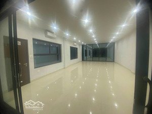 cần cho thuê nhà mặt phan bá vành