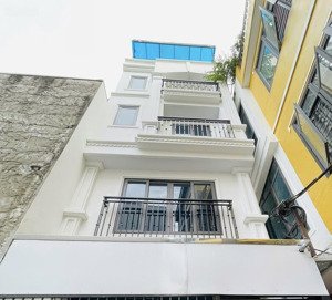 bán vội chỉ 6.6 tỷ có nhà mới thang máy tây mỗ, dt 37m2 x 5 tầng mt 4.5m, 15m ra ngõ ô tô tránh