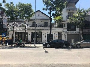 cho thuê nhà mặt phố quang trung, mặt tiền lô góc 20m, diện tích 200 m2, hoàn kiếm, hà nội, hot!