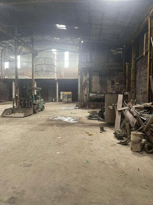 cho thuê kho 1200m2 có sẵn cẩu trục giá 60tr/ tháng