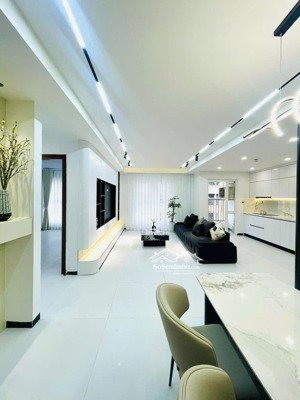 căn hộ 3pn, 2vs, nội thất y hình, 6.2 tỷ có thương lượng