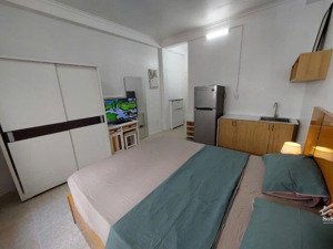 cho thuê căn hộ 3pn, 3wc tại hùng vương plaza, quận 5, giá chỉ với 24 triệu, 129 m2.lh 