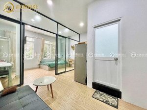 chdv full nội thất 1pn và studio cửa sổ cực thoáng có máy giặt riêng ngay sân bay tân sơn nhất