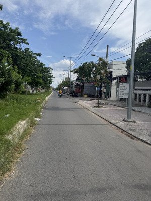 17tr/m2 có sẳn thu nhập. ngay cầu long kiểng - lê văn lương hẻm xe hơi tránh ngang khủng 8m nở hậu