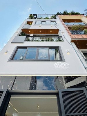 nhà giá tốt tại nguyễn kim- quận 10 82m2/ 4 tỷ 250 sổ hồng riêng 4 tầng, đang có hợp đồng thuê 22tr