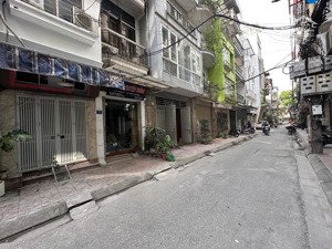 ô tô phân lô vỉa hè kinh doanh, vị trí vip. vài bước chân sang phố cổ