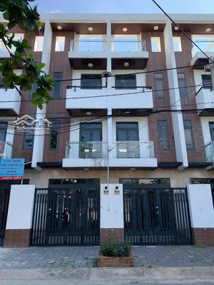 hàng ngộp bank! mặt tiền ngay đường tên lửa, p bình trị đông b, btân sẵn 4 tầng giá sốc chỉ 8,6 tỷ