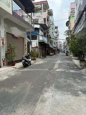 minh phụng quận 11, hẻm nhựa 8m, 1 trục thẳng dt gần 40m2, 3 tầng