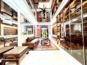 bán nhà đẹp ngọc khánh ba đình - view lotte - thang máy