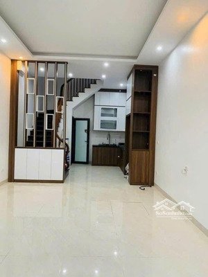 nhà đẹp sau khu d geleximco - sát ô tô - an sinh tốt - về ở ngay - 35m2 - 4 tỷ