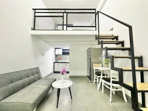 duplex gác cao 1m72 thoáng mát - cửa sổ lớn - ban công nhận ánh sáng tốt - mai chí thọ, quận 2