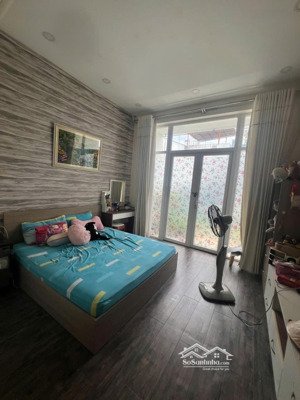 bán gấp nhà hẻm oto đặng lộ, 4.5x14, 65m2, trệt lầu, giá 6 tỷ hơn.