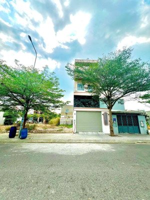130m2 đường 14m sổ hồng riêng đường tỉnh lộ 10