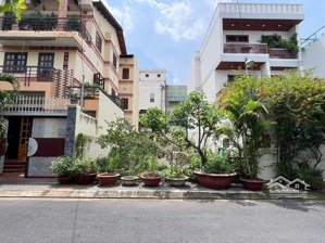 chú ba cần bán gấp lô đất 108m2/2tỷ7 đường 62-thảo điền-quận 2. gần đh văn hoá tp.hcm đường xe ôtô