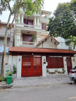 bán biệt thự mặt phố bùi xuân phái, 200m2, 4t, mt 10m, vị trí cực đẹp