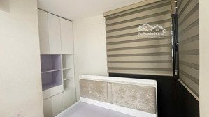 . cần bán gấp nhà hàng than, thoáng sáng, ngõ nông,