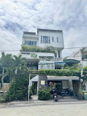 bán biệt thự có hồ bơi thảo điền hầm 3 tầng cn 279.80m² thu nhập 100tr/tháng. giá 79 tỷ