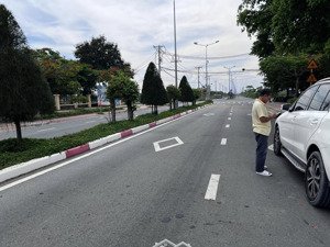 cho thuê đất mặt tiền trục hành chính lương văn nho cần giờ