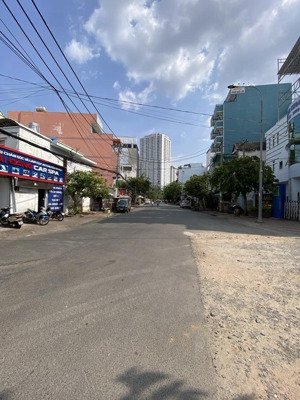 bán nhà ,mặt tiền hẻm kinh doanh,6,2 x 20 m , 1 trệt 1 lầu, tân hưng, quận 7