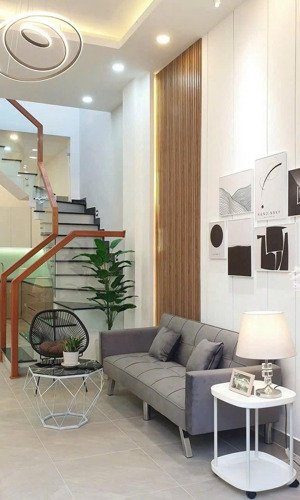 bán nr 4pn, 3wc, 80m2 tại thạnh lộc 50, q12, hcm giá 2,35 tỷ, cho thuê 15 triệu/ tháng, gần chợ.