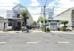 cần sang tên lô đất mặt tiền kinh doanh xây trọ đối diện kcn mỹ phước 3,bến cát 300m2/ 1tỷ250 shr