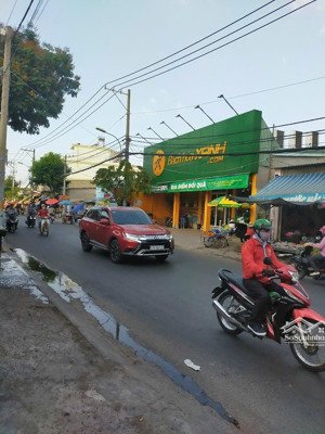 hạ gần 10 tỷ bán giá còn 29,5 tỷ.
nhà mt đường 11 linh xuân thủ đức