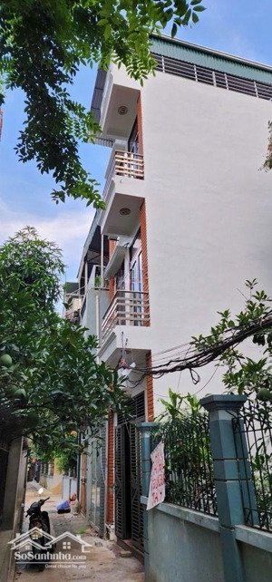 cực hiếm- ngọc trục đại mỗ - nhà dân xây chắc chắn. 51m2- sổ vuông a4- ô tô đỗ cạnh nhà - hơn 7 tỷ