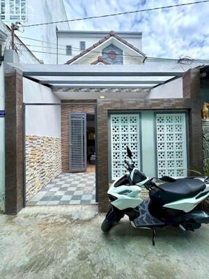 Nhà trệt lửng 2 phòng ngủ - Gần trường đại học Y Dược Cần Thơ